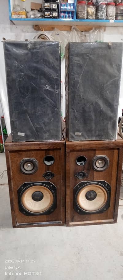 new condition All speakers ok