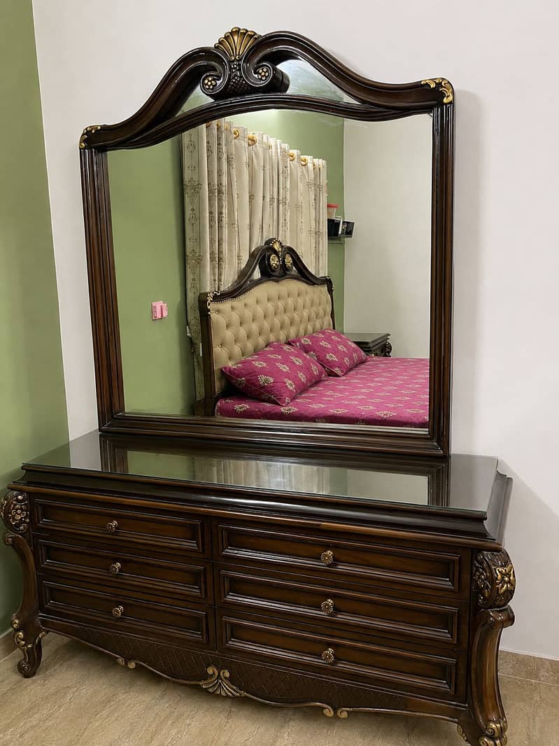 Bed with two side table and dressing table 1
