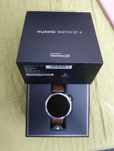 Huawei Watch Fit 5, Huawei Watch GT 4, Xiaomi Watch S5, Earbuds