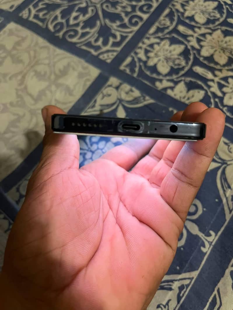 Tecno CAMON 20 Pro 5