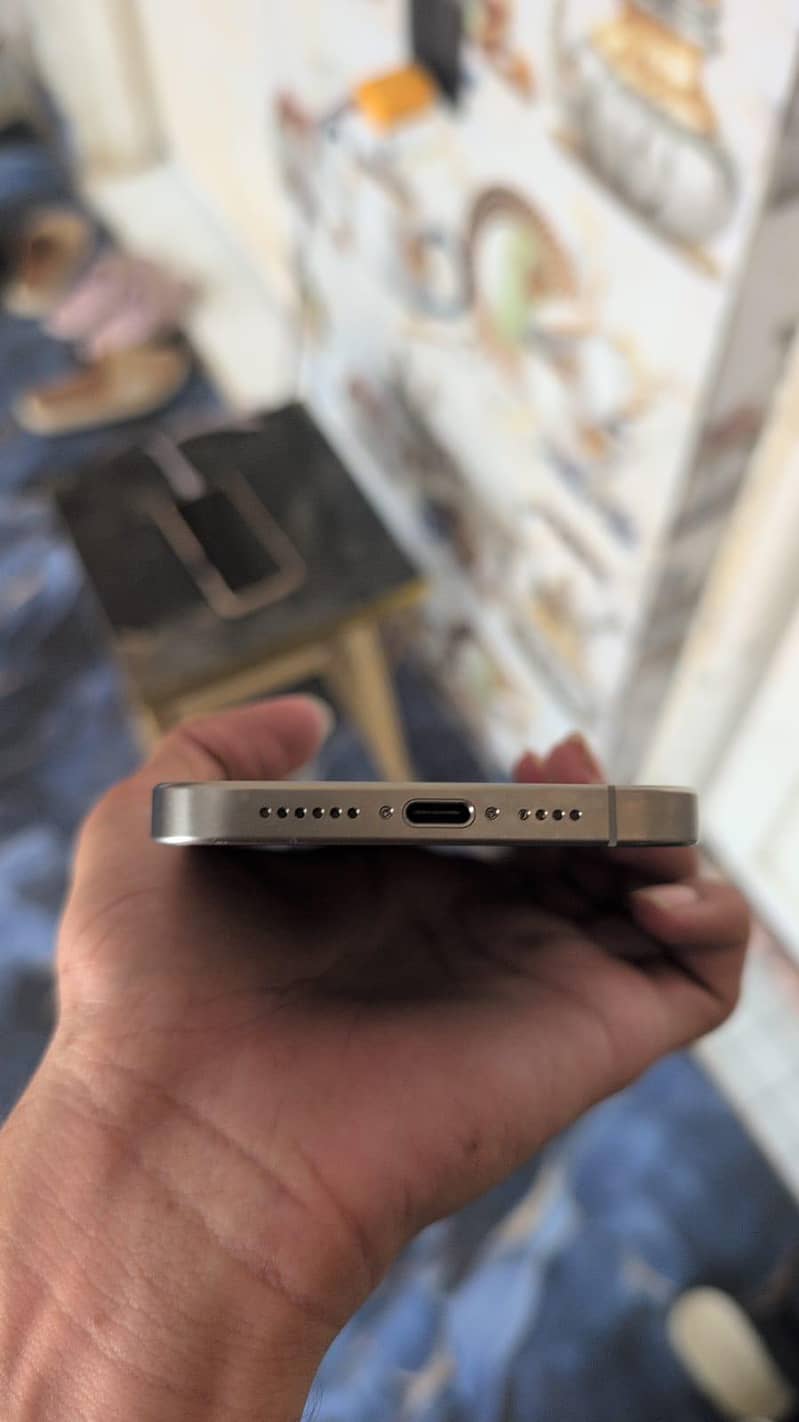 Apple iPhone 15 Pro Max 1