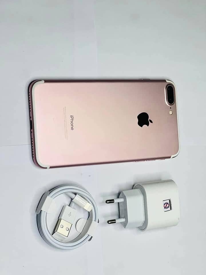 Apple iPhone 7 Plus 0