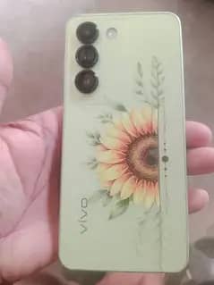 Vivo Y100