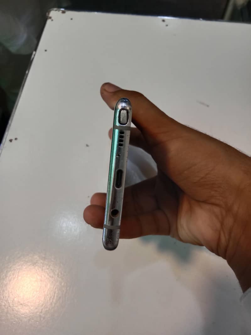Samsung Mobile Note 8 7