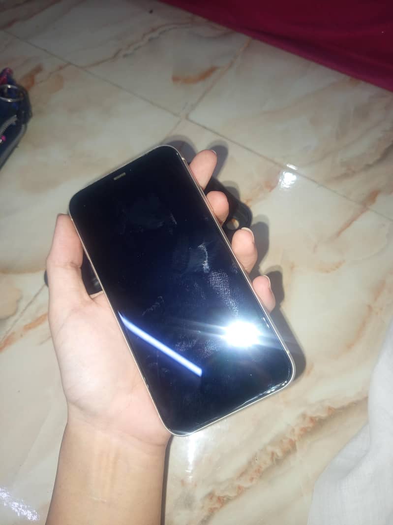 Apple iPhone 11 5