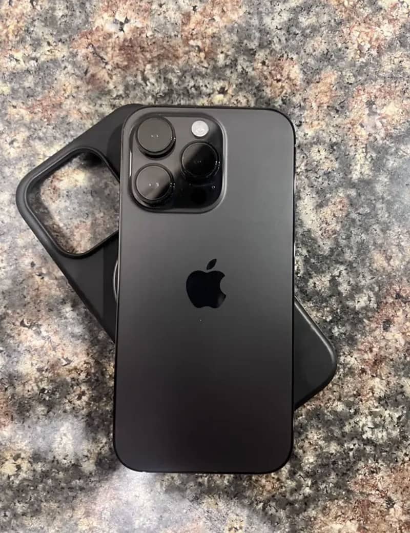 Apple iPhone 14 Pro 0