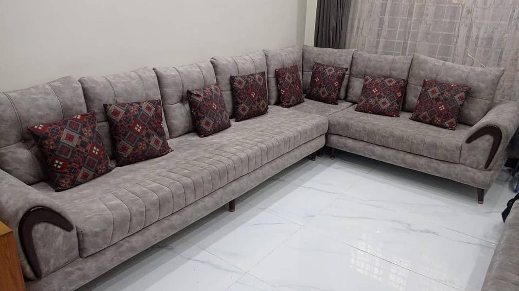 Comfortable sofa set 0