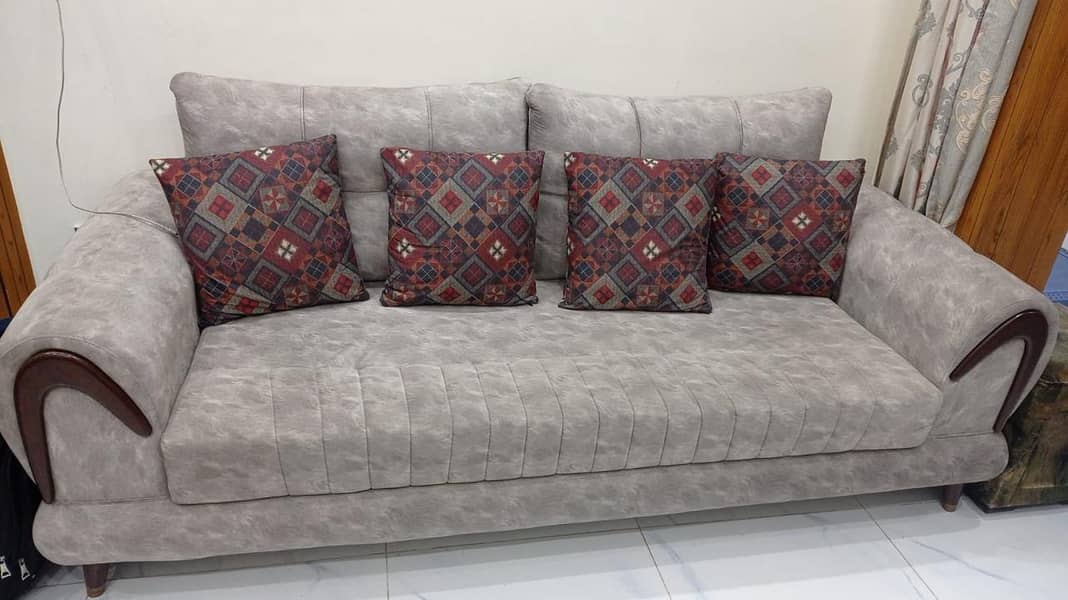 Comfortable sofa set 1
