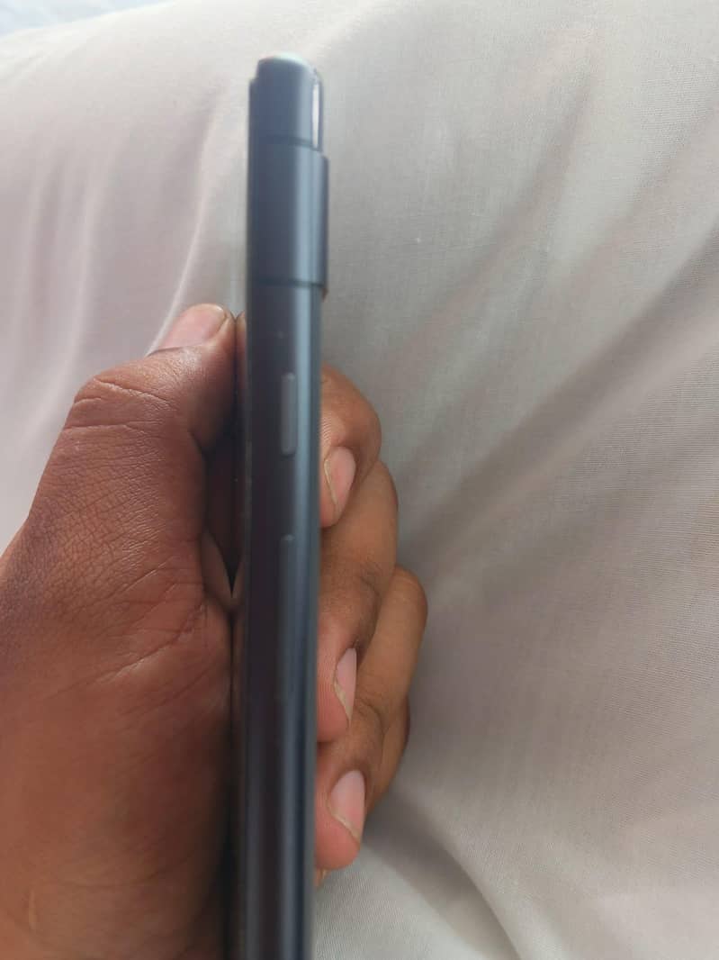 google pixel 7a 3