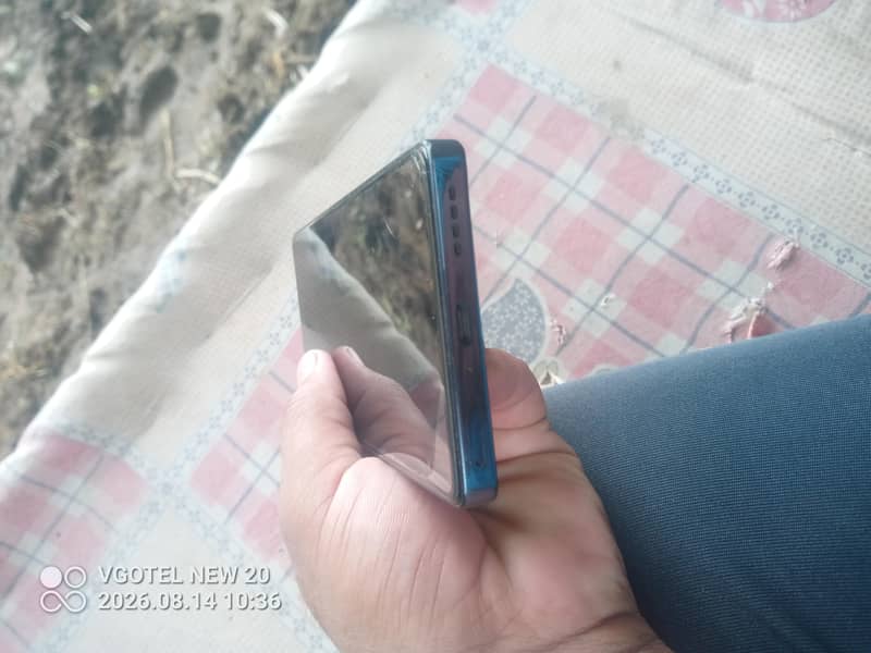 Infinix Note 40 5