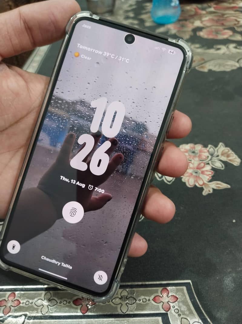 Google Pixel 8 4