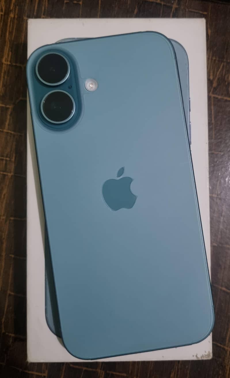 Apple iPhone 16 0