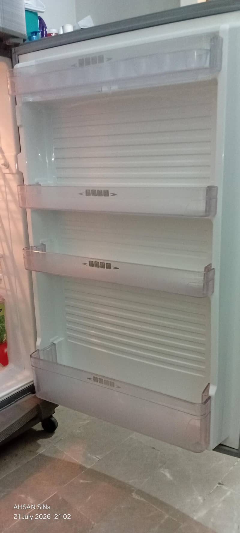 dawlance fridge 1