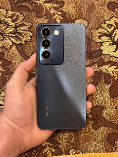 Vivo Y100