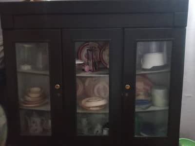 Crockery Showcase
