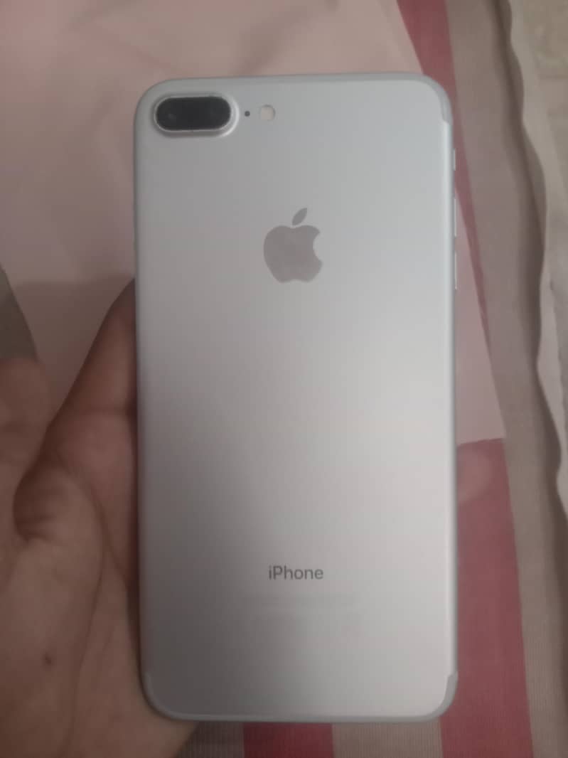 Apple iPhone 7 Plus 0