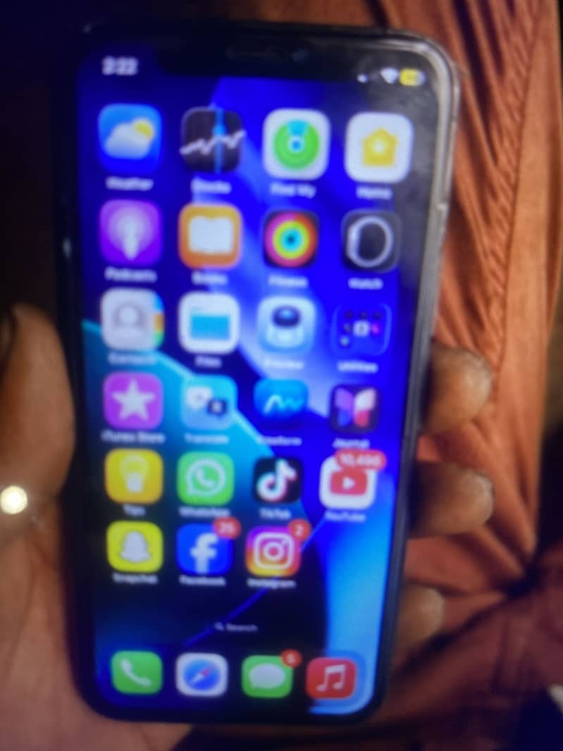 Apple iPhone 11 Pro 2
