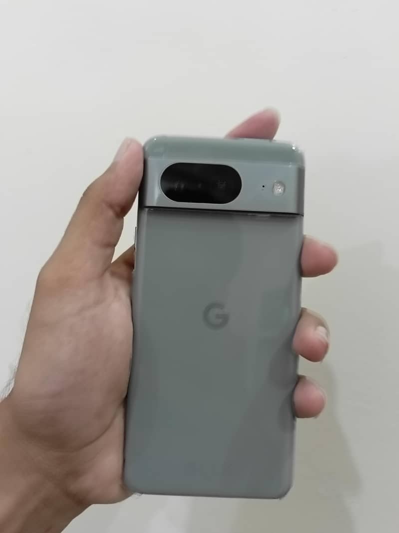 Google Pixel 8 1