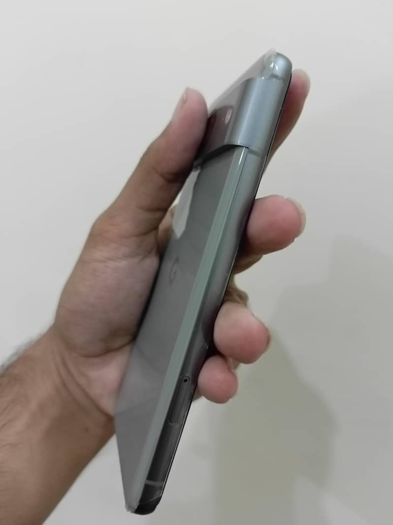 Google Pixel 8 5