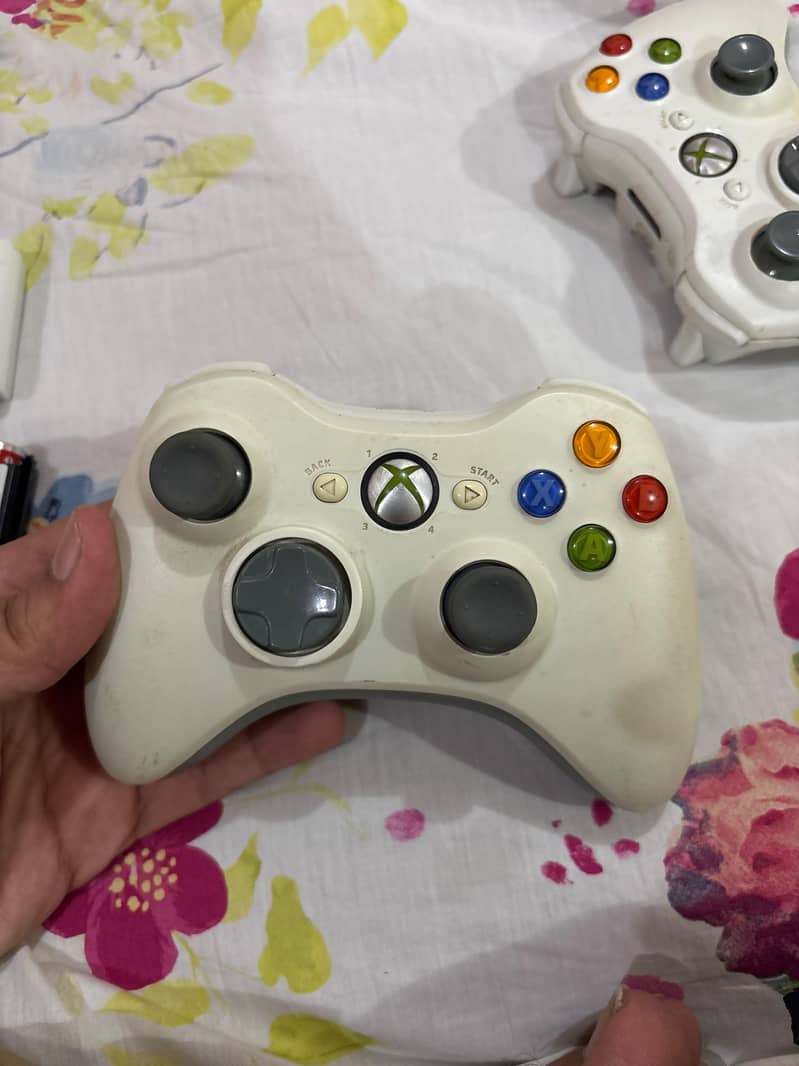XBOX-360 CONTROLLER 1