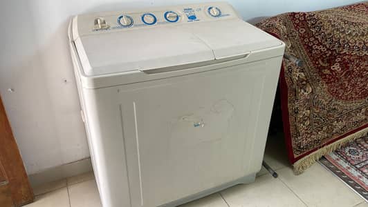Haier washing machine 12kg with spinning