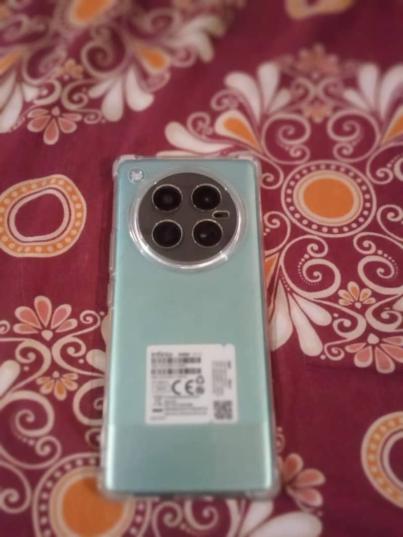 Infinix Zero 40 3