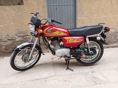 ہنڈا  125 کے تمام ماڈلز مناسب ریٹ میں دستیاب ہیں ے Honda 125
