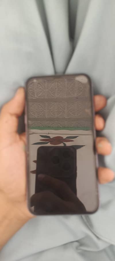 iPhone 11 JV 64GB - 10/10 Condition - Peshawar