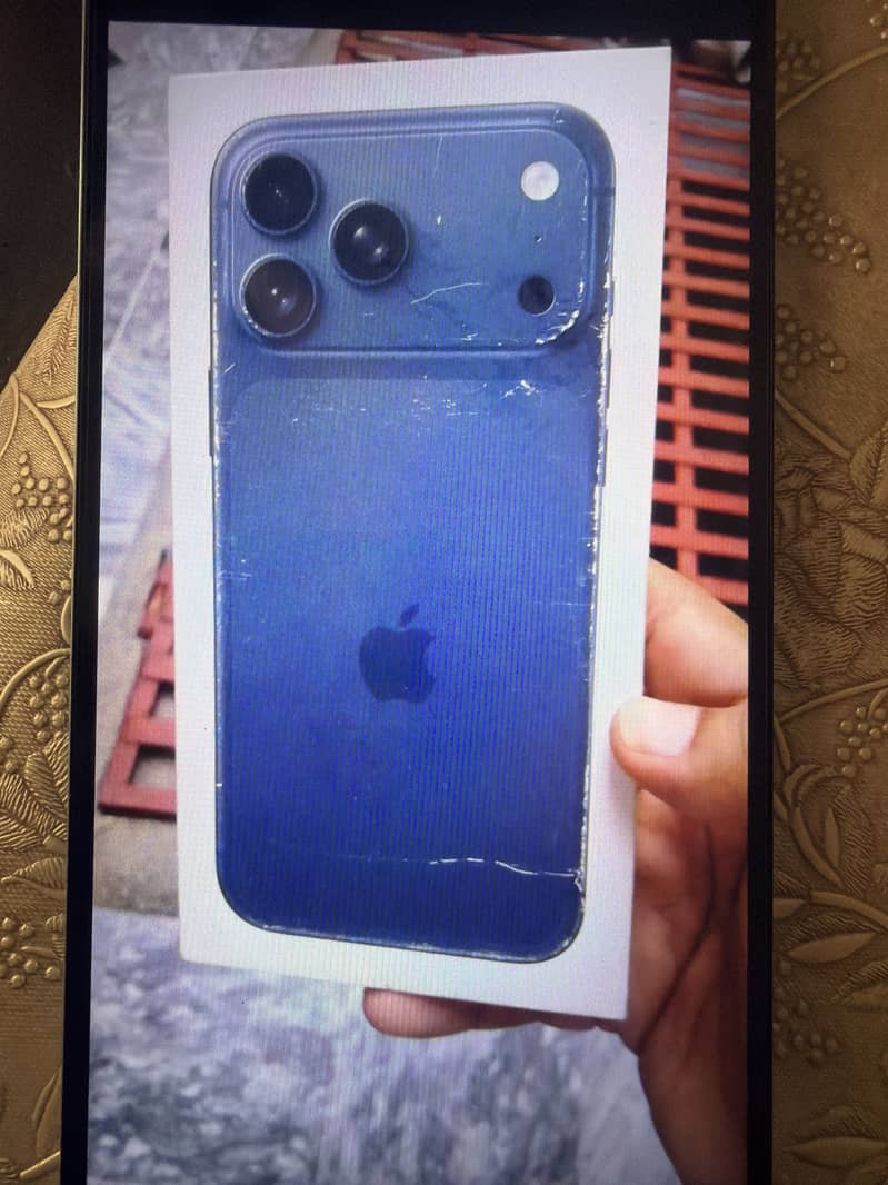 Apple iPhone 17 Pro Max 0