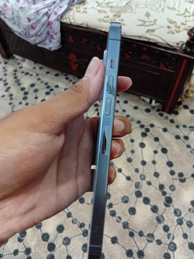 Apple iPhone 13 Pro Max 5