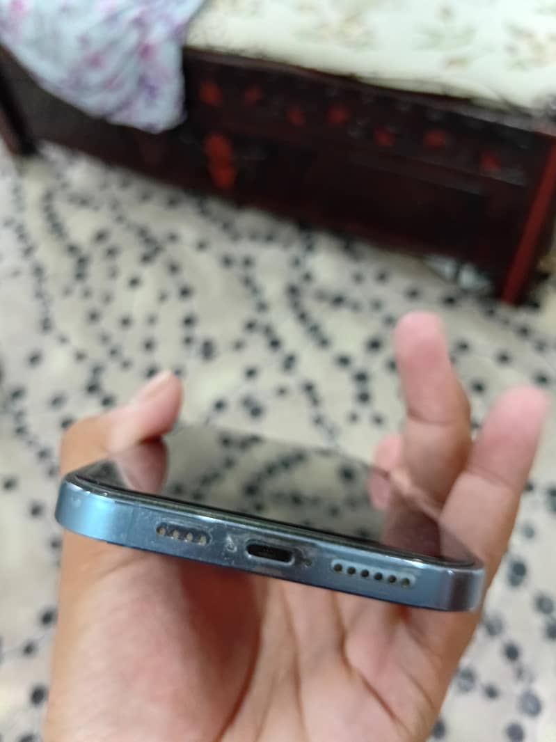 Apple iPhone 13 Pro Max 6