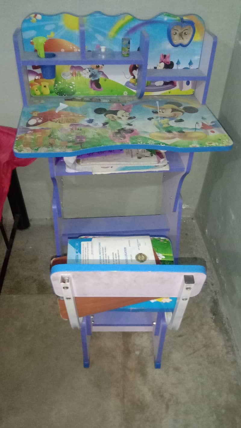 Study table for kids 2