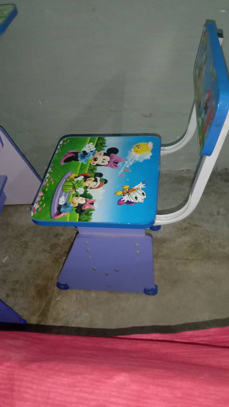 Study table for kids 4