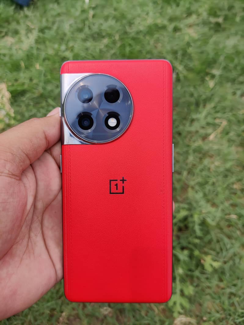 One Plus Ace 2 red 0