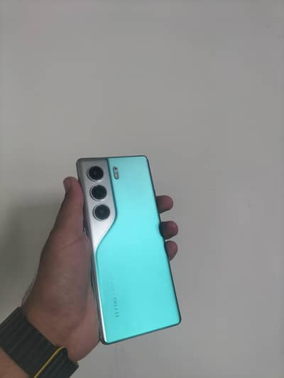 Tecno CAMON 40 Pro