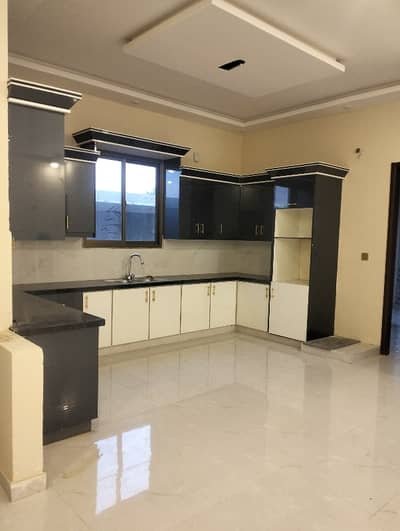 Gulshan Iqbal block 18 One unit Independent House 350 square yards 5 Bed DD well maintained Rent 3 Lac*Code(16886)*