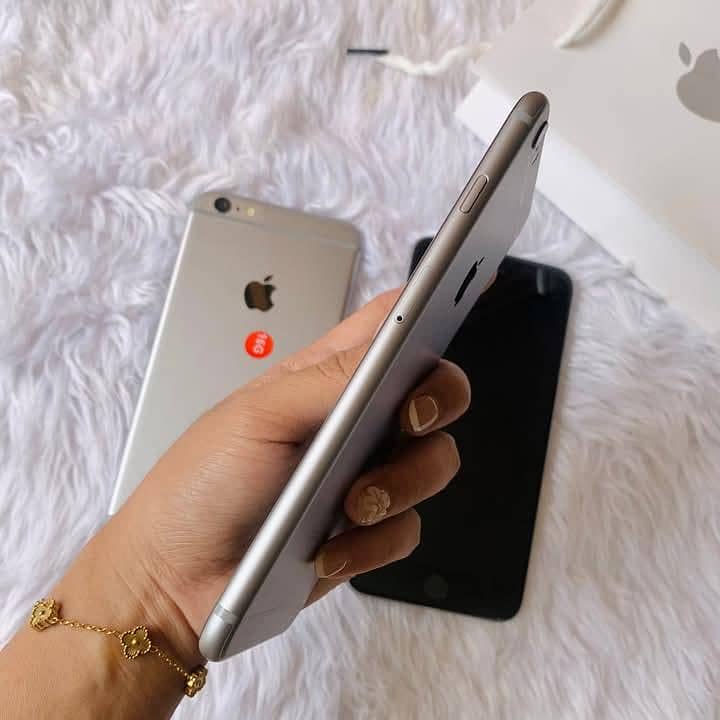 Apple iPhone 6S Plus 1