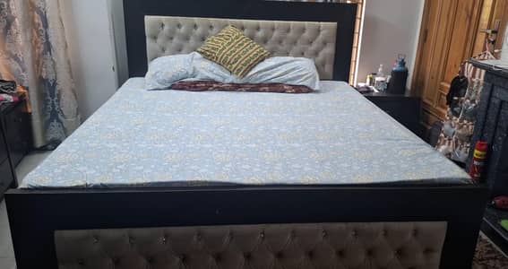 Beds with dressing & side tables