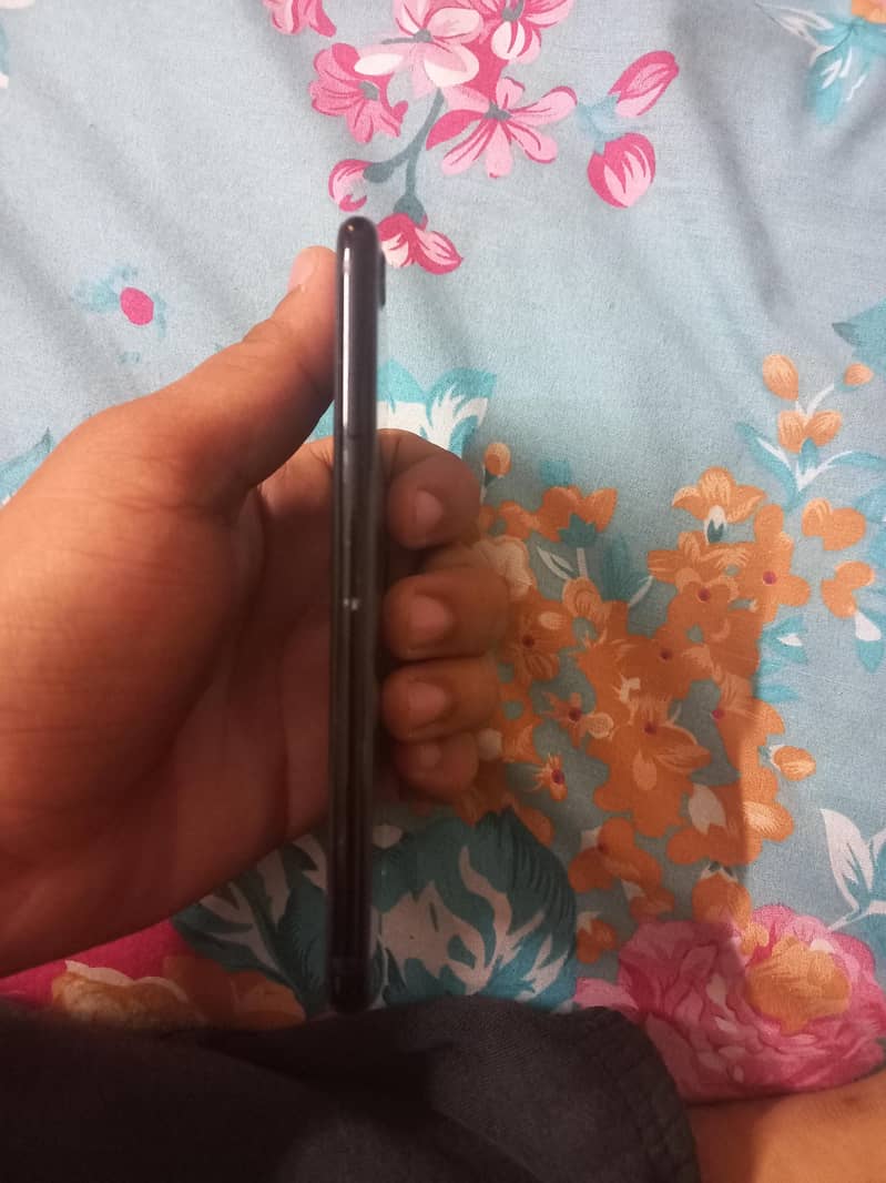 IPHONE 7 2