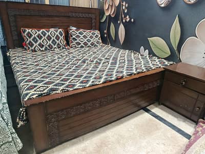 king size bed with mattress