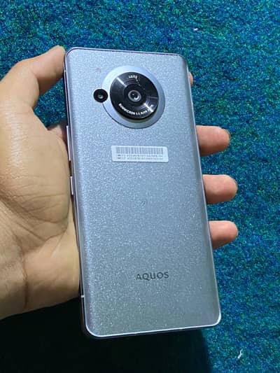 Sharp Aquos R7 12/256 official PTA