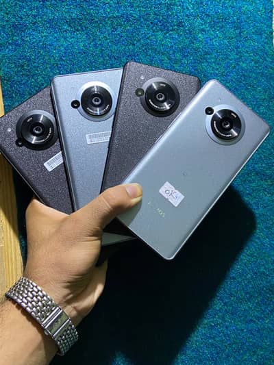 Aquos R7 12/256 official PTA