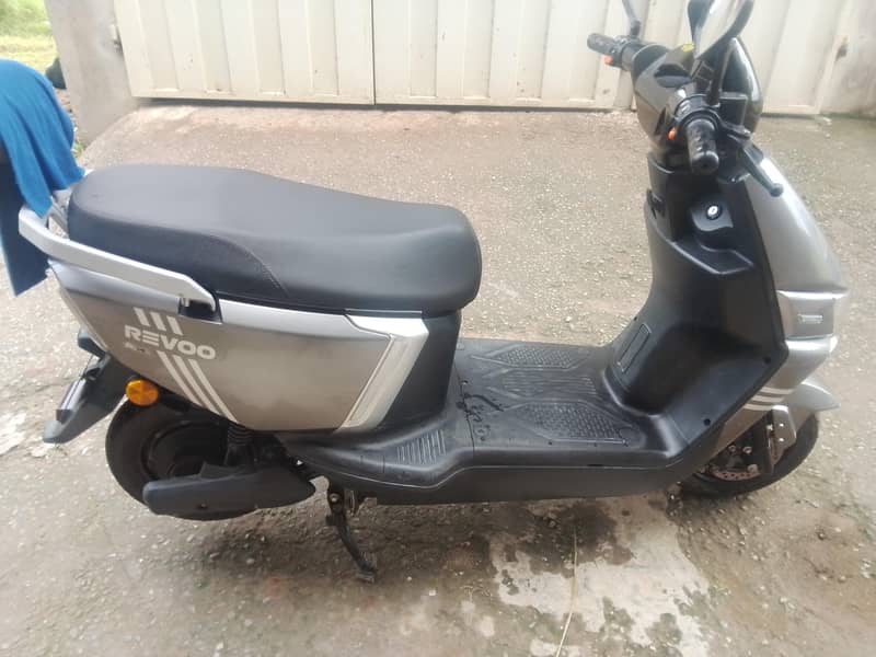 revoo a12 3