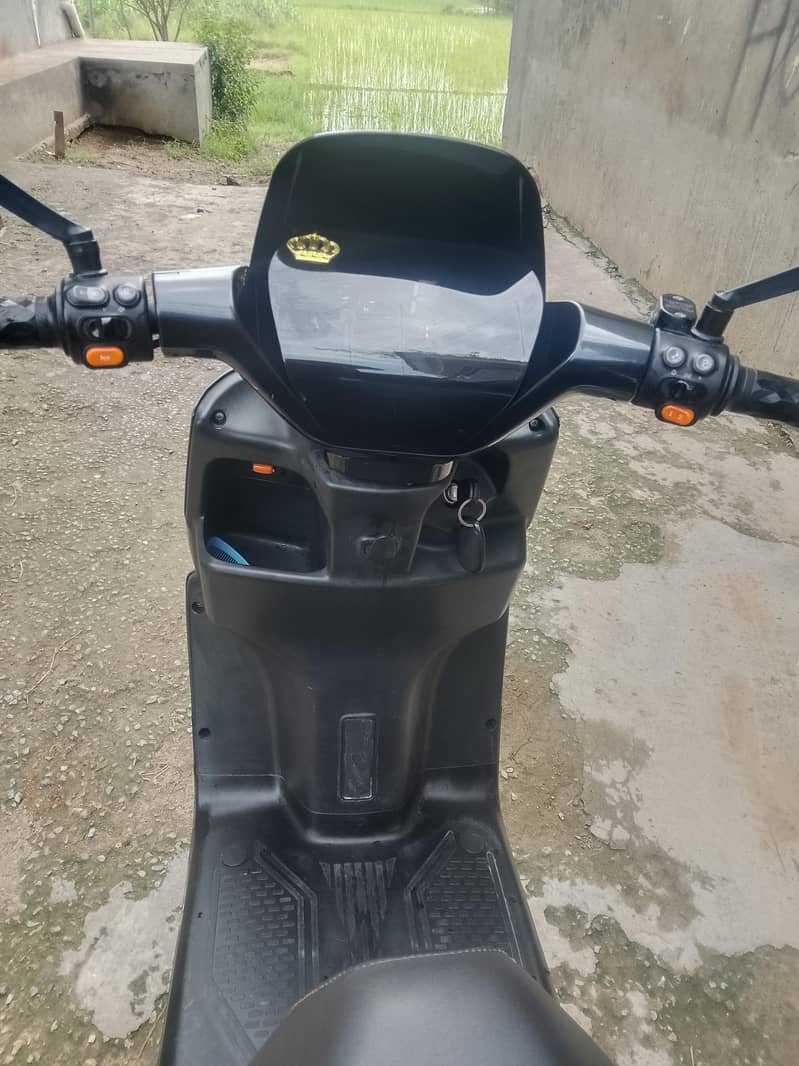 revoo a12 5