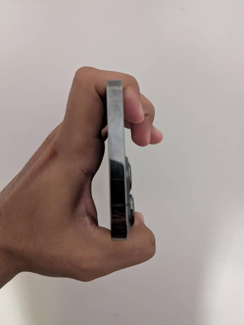 Apple iPhone 13 Pro Max 3