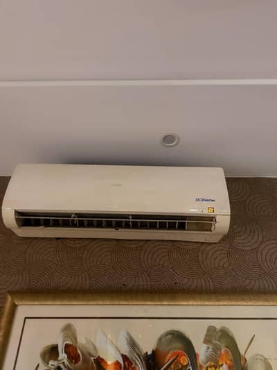 hair DC inverter in working conditions 2 ton