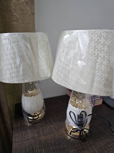 Golden 2 lamp pair brand new