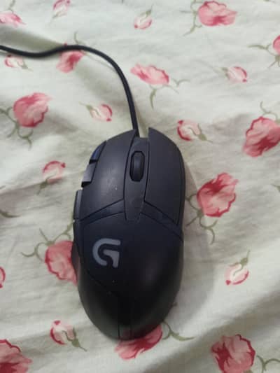 selling Logitech G402 Hyperion mouse