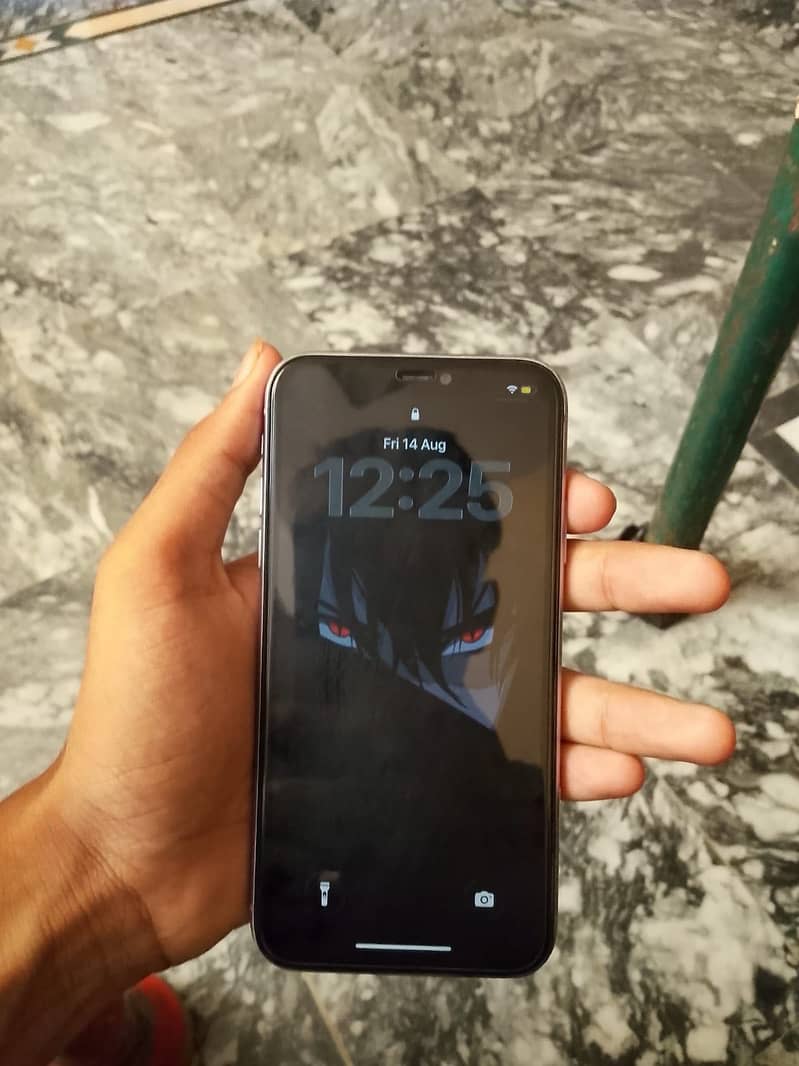 Apple iPhone 11 3