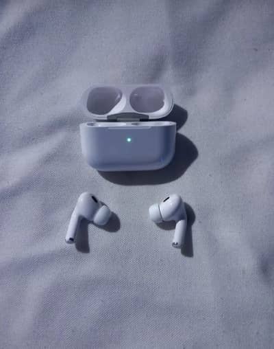 Apple AirPods Pro 2nd Gen with Type-C / MagSafe Charging Case